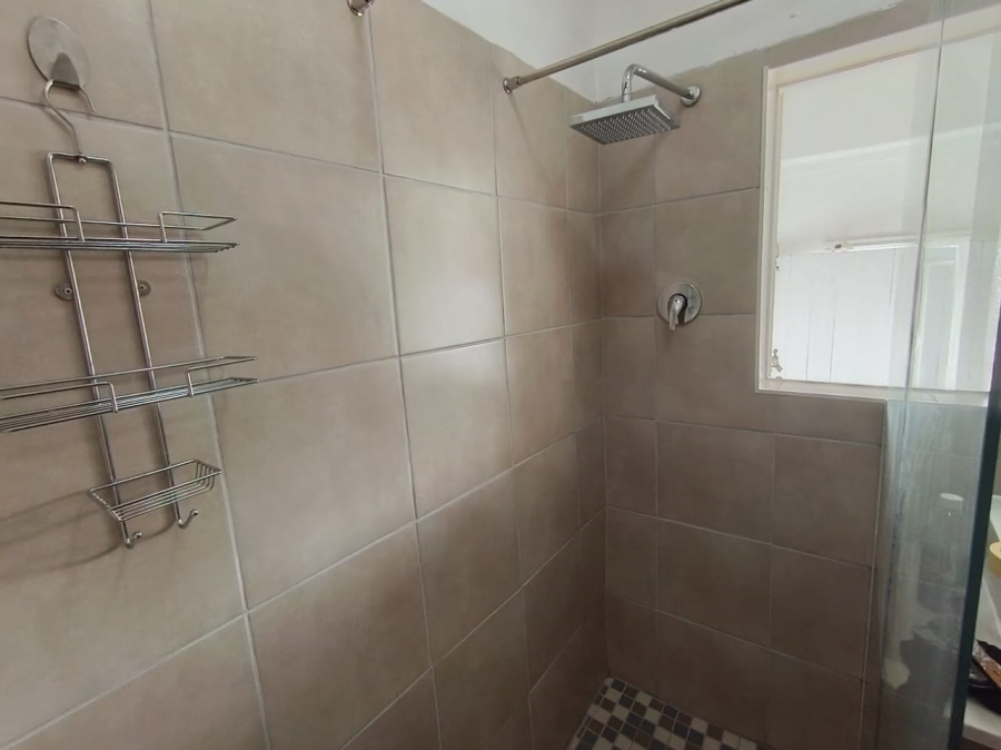 To Let 3 Bedroom Property for Rent in Da Nova Western Cape